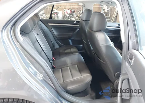 2008 Volkswagen Jetta Se из США, поврежденный, VIN 3VWRZ71K68M156667